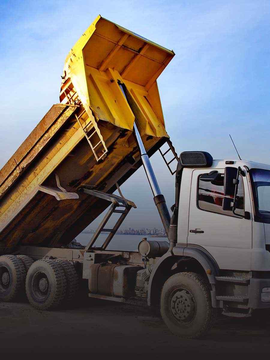 https://hhse12.cdemty.com/wp-content/uploads/2017/08/cell_trucks_01.jpg